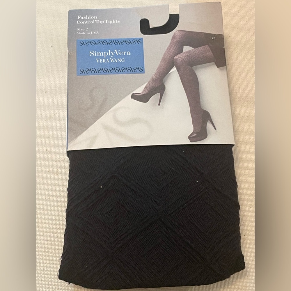 Vera Wang Simply Vera Textured Black Hosiery tights size 2 5'3"-6'0" 120-170 lbs